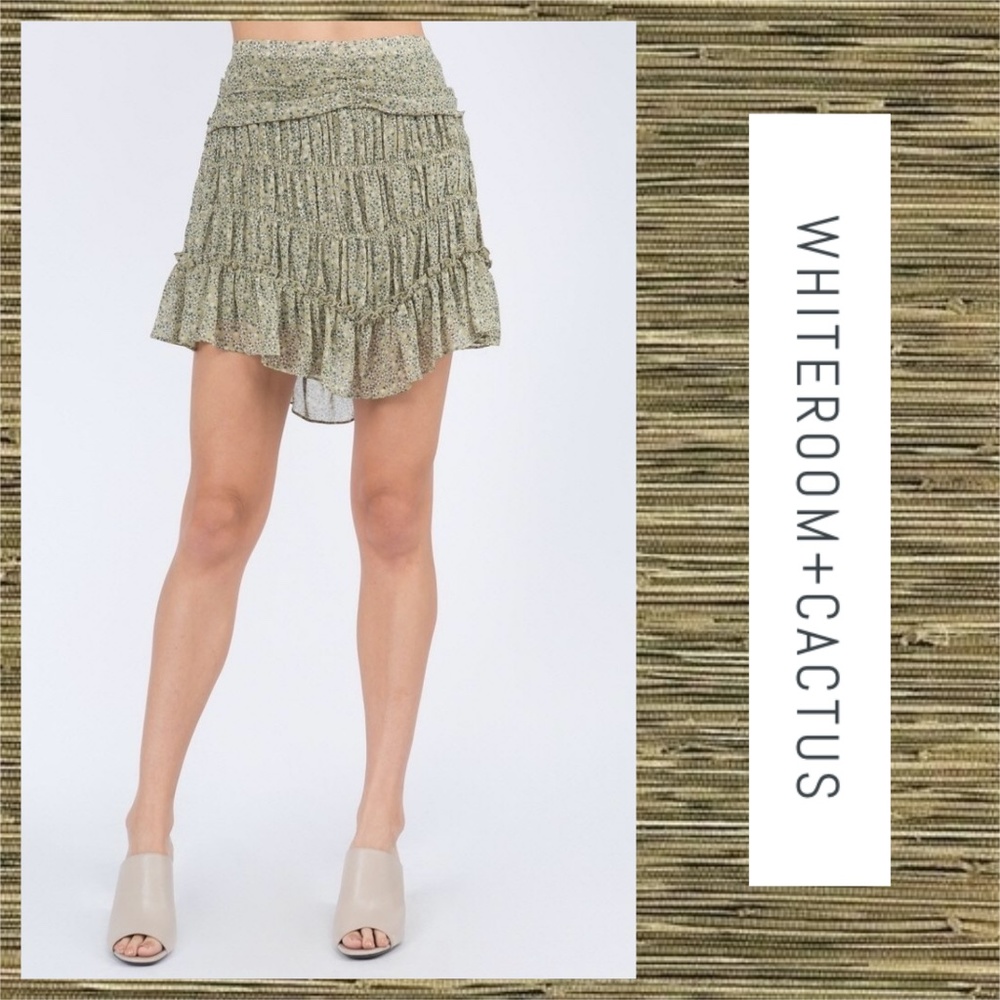 📌 Whiteroom+Cactus Printed V-Shape Ruffle Ruched Waist Fully Lined Skort Skirt